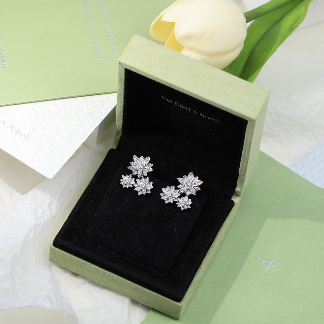 Van Cleef Arpels Lotus earrings 18k white gold diamond 16mm width per earring
