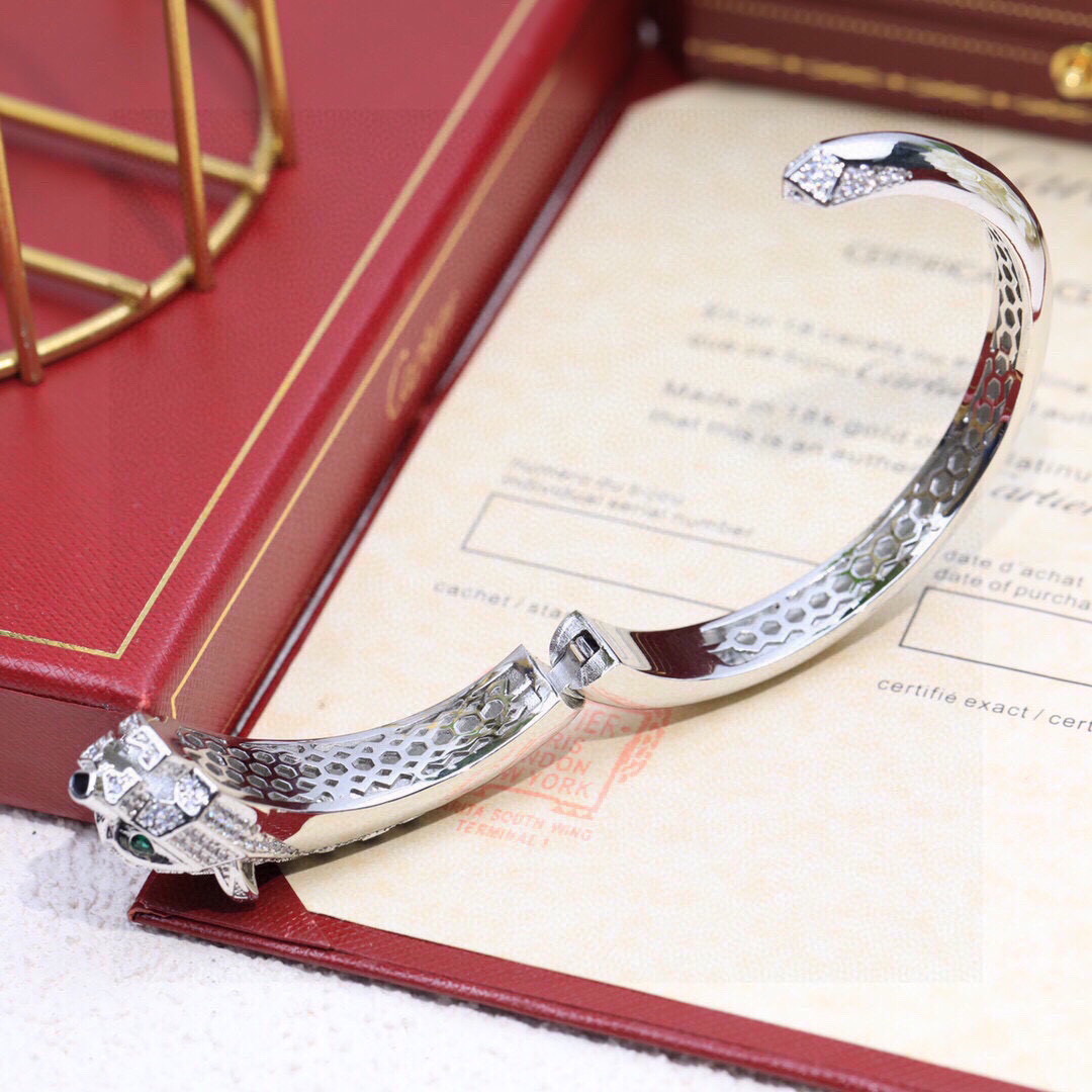 Cartier Panthere de Cartier bracelet 18K white gold set with diamonds black onyx emerald 17cm inner circumference