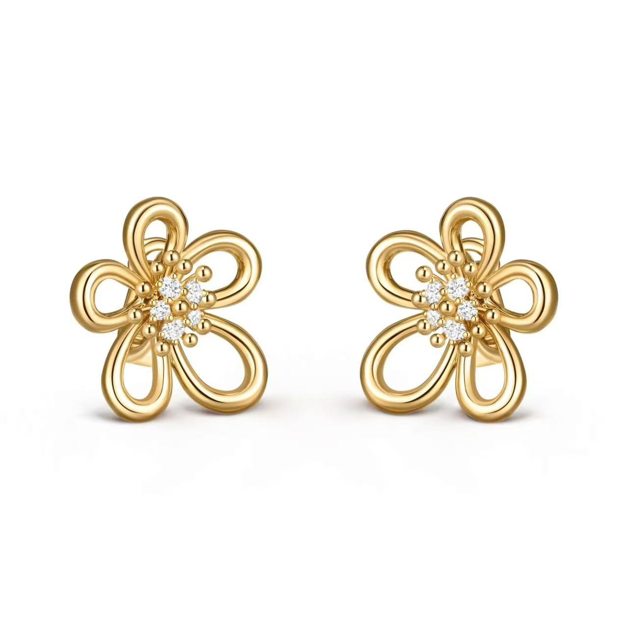Van Cleef Arpels Flowerlace earrings 18k yellow gold clear diamond 15mm diameter