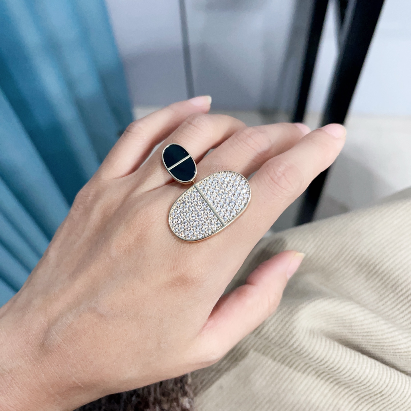 Anello Hermes Chaine d Ancre Verso Oro rosa onice nero pavé di diamanti trasparenti US 7