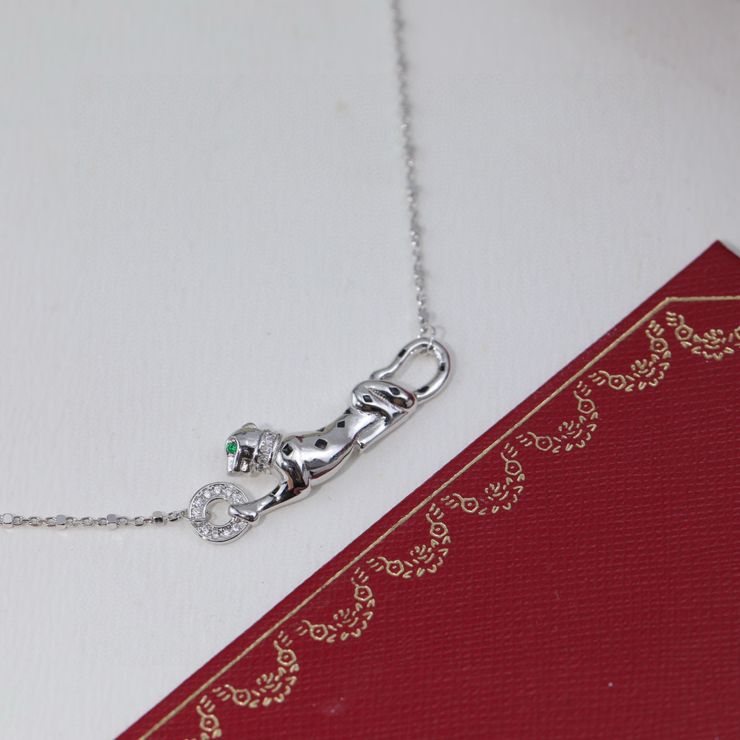 Cartier Panthere de Cartier necklace Rose gold with black onyx spots diamond accents green tsavorite garnet eyes 42cm