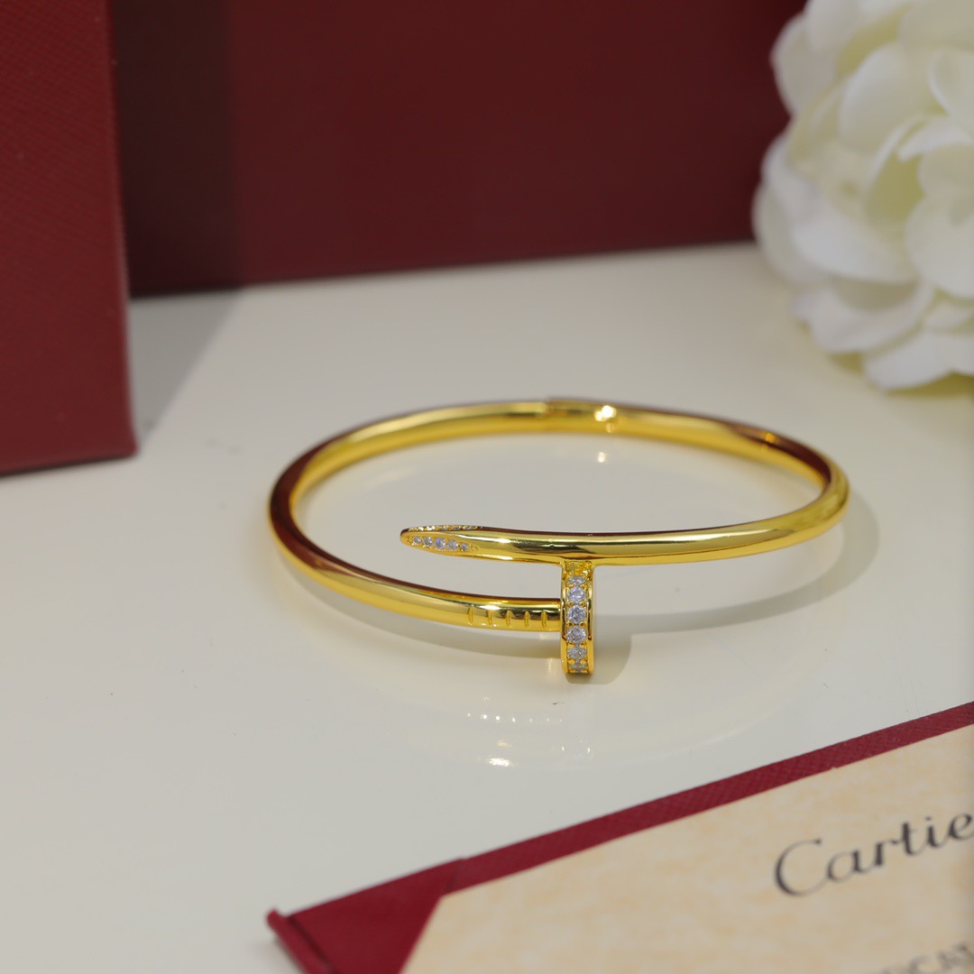 Cartier Juste un Clou bracelet 18k rose gold with clear diamond accents 17
