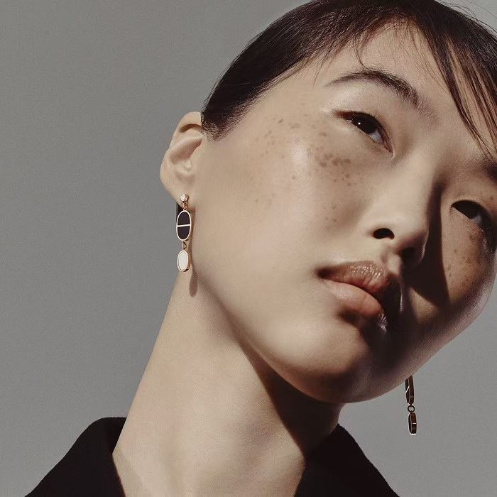 Hermes Chaine d Ancre Verso earrings Rose gold with black onyx white mother-of-pearl and clear diamonds 3 5cm drop length