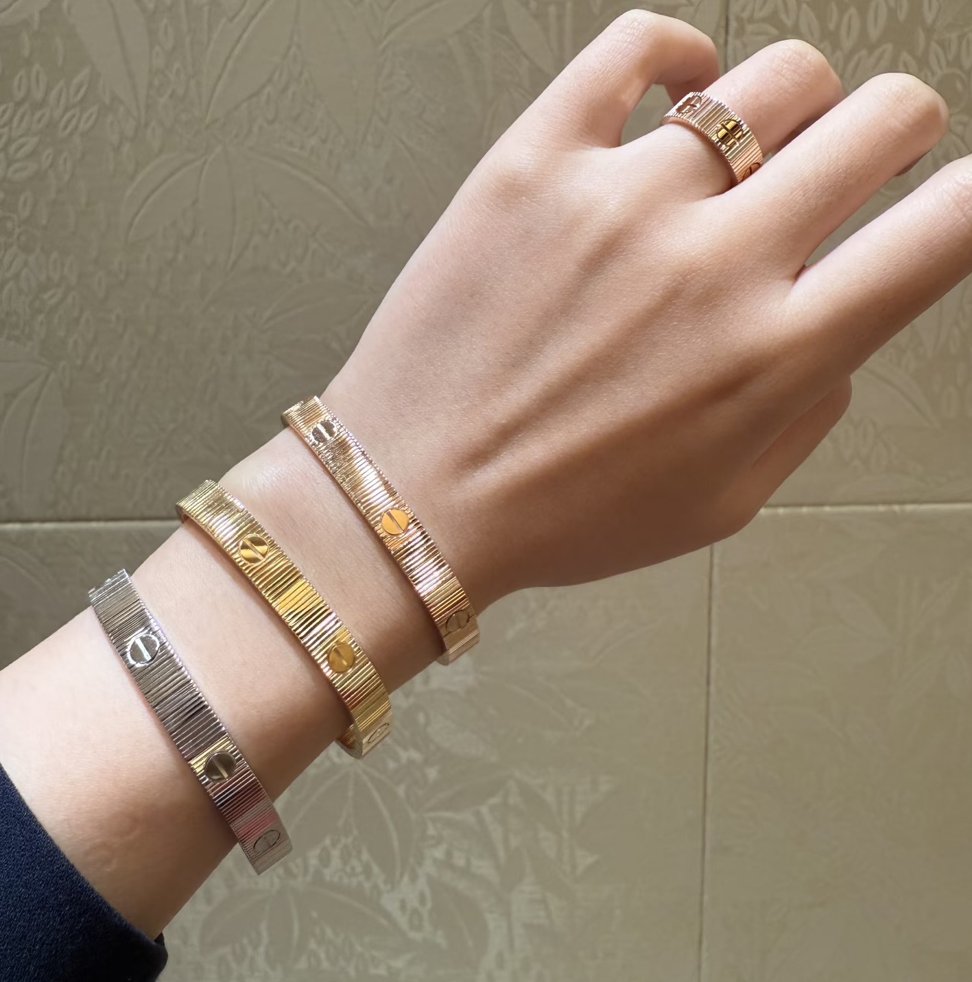 Cartier LOVE bracelet 18k rose gold 17cm
