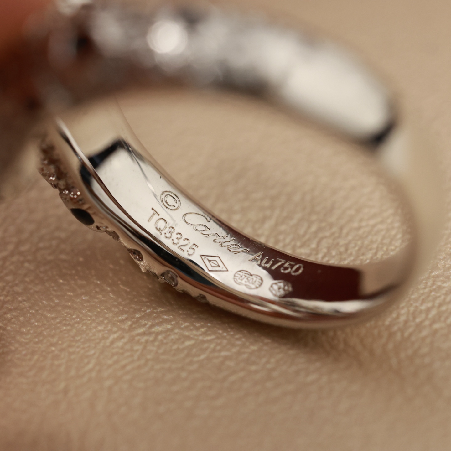 Cartier Panthere de Cartier ring 18K rose gold 18K yellow gold 18K white gold colorless diamonds black onyx tsavorite garnet US 7