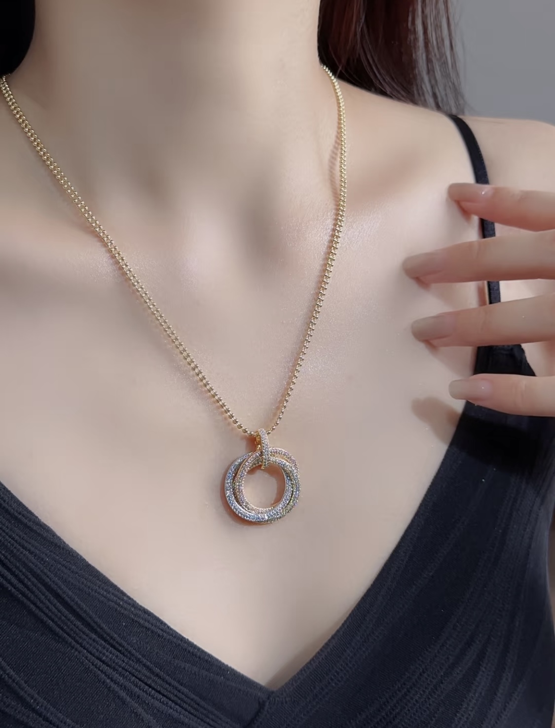 Cartier Trinity necklace Tri-tone gold yellow white rose gold with clear diamond pave 45cm