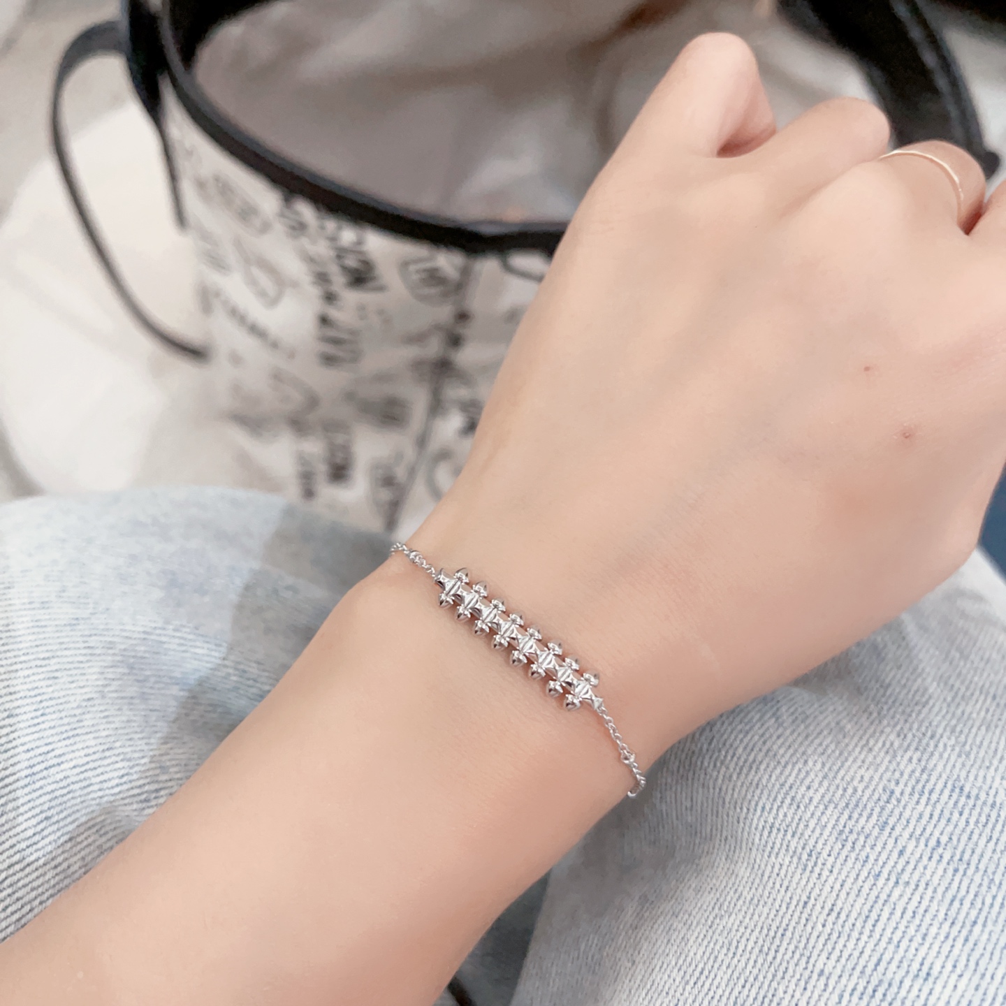 Cartier Clash de Cartier bracelet silver-toned metal no gemstones 17cm