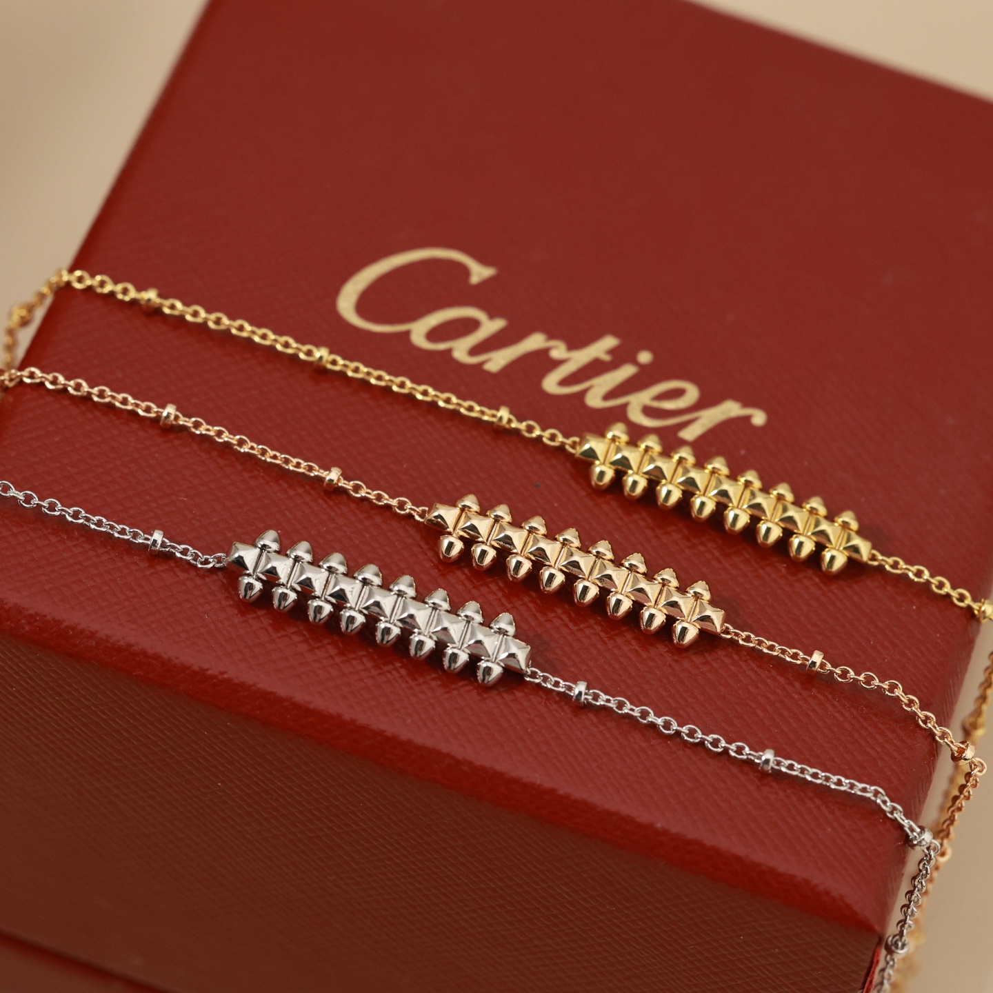 Cartier Clash de Cartier bracelet silver-toned metal no gemstones 17cm
