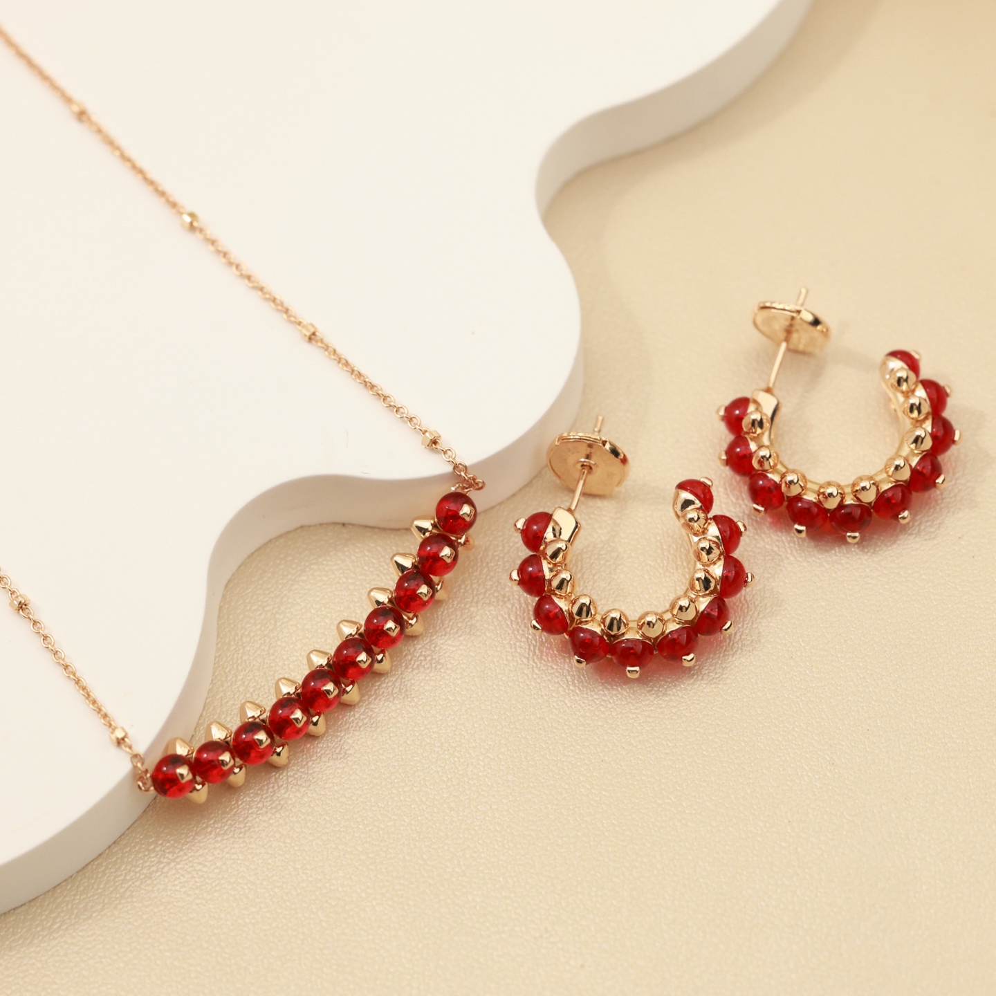 Cartier Clash de Cartier earrings rose gold with red gemstones 12mm hoop diameter