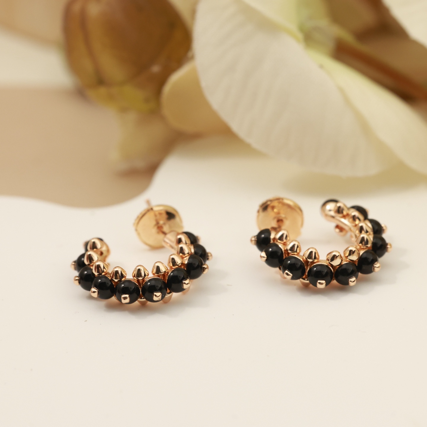 Cartier Clash de Cartier earrings rose gold metal with black onyx cabochons 14mm outer hoop diameter