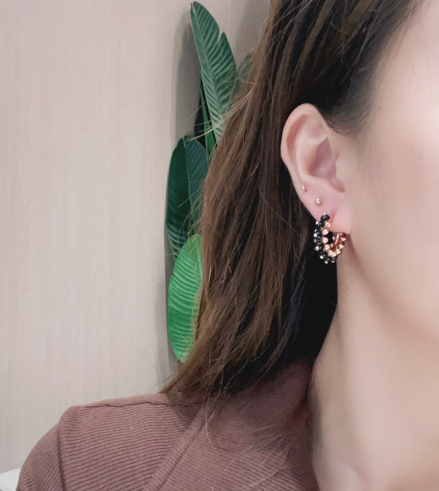 Cartier Clash de Cartier earrings rose gold metal with black onyx cabochons 14mm outer hoop diameter