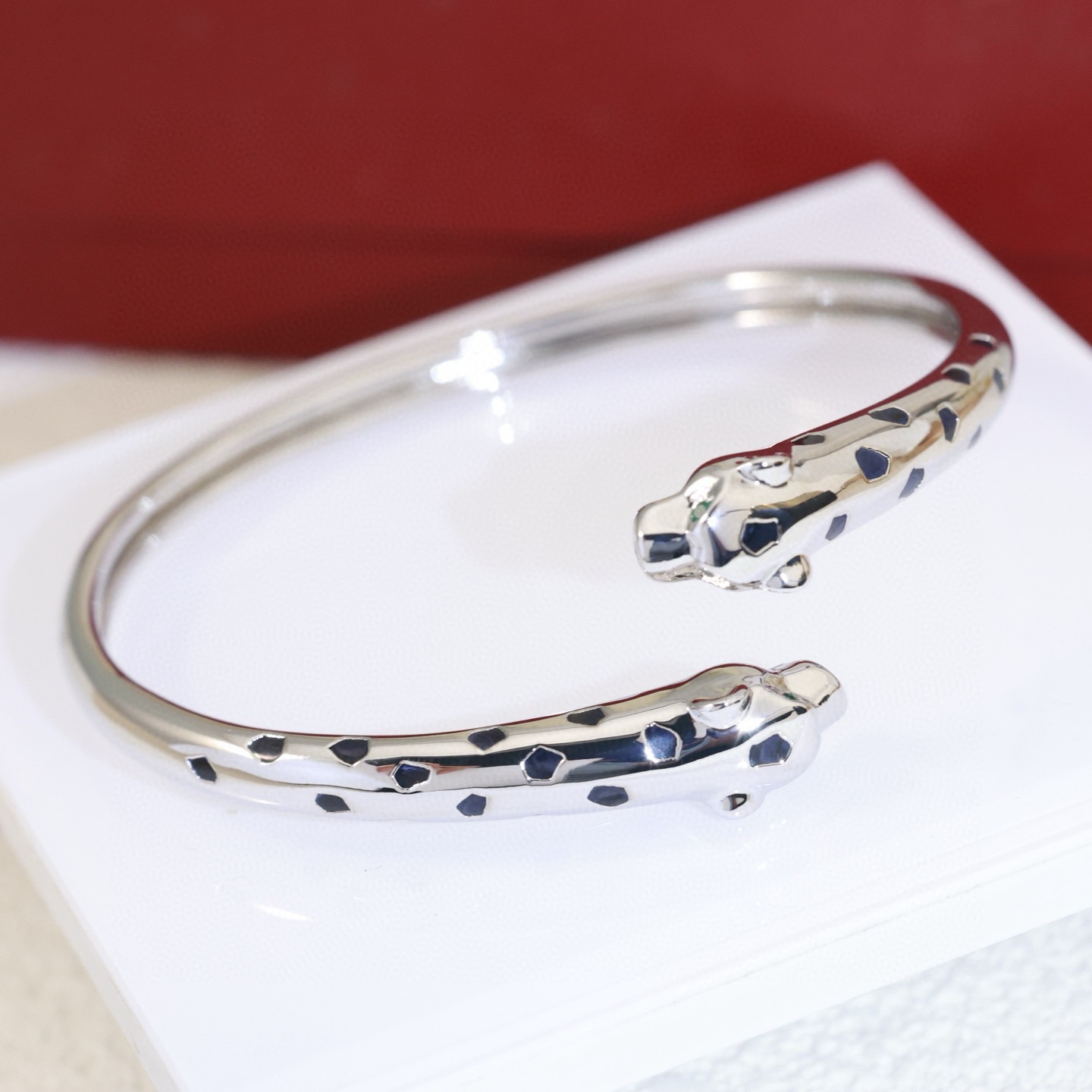 Cartier Panthere de Cartier bracelet 18K rose gold with black lacquer panther spots 17