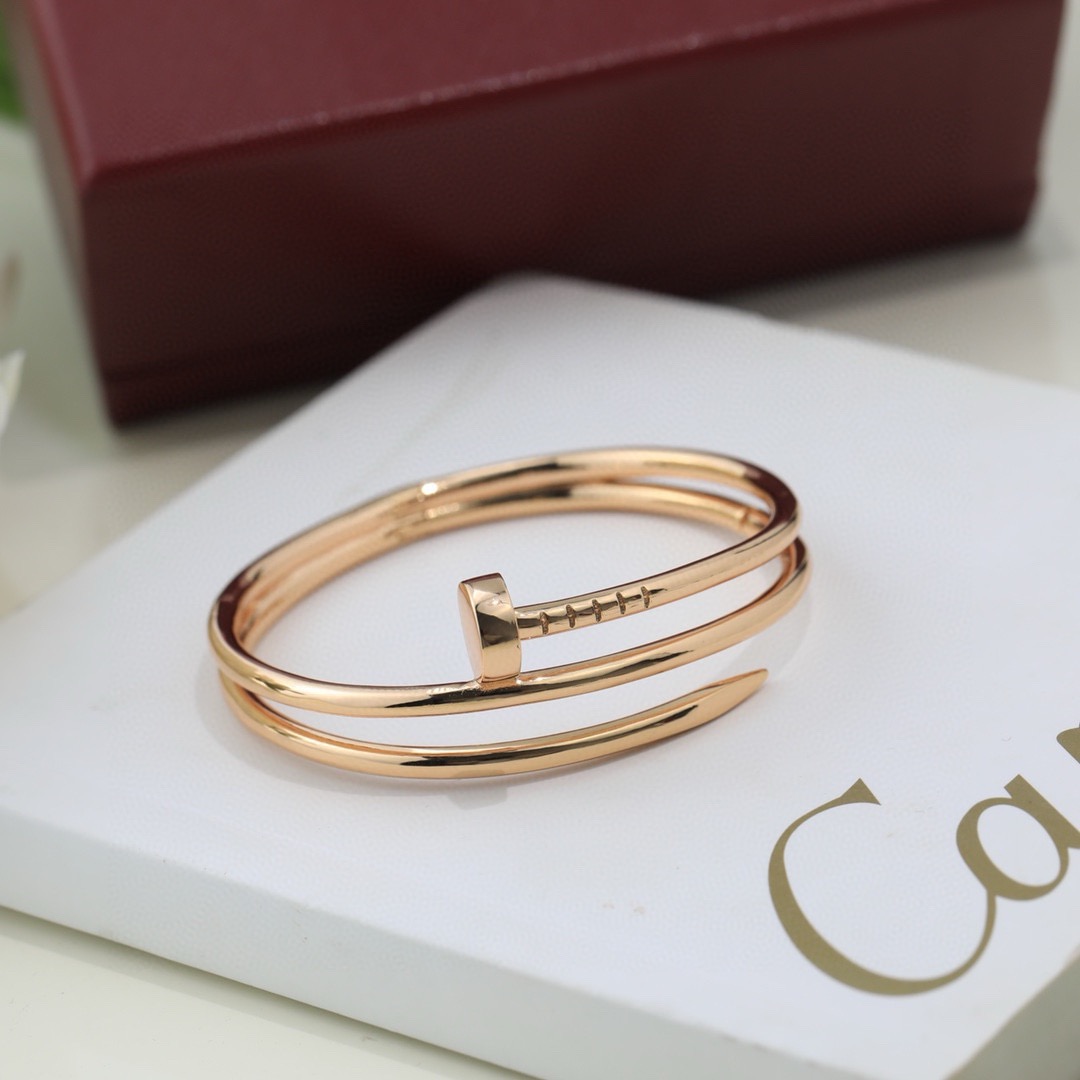 Cartier Juste un Clou bracelet 18k yellow gold 18k rose gold 18k white gold no gemstones 17