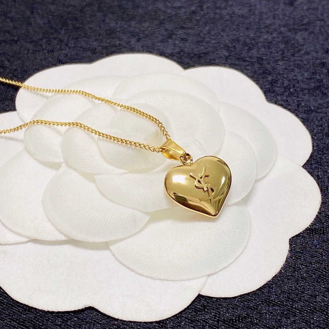 Saint Laurent 1961 YSL Heart Pendant necklace gold tone metal 40cm with 5cm extender