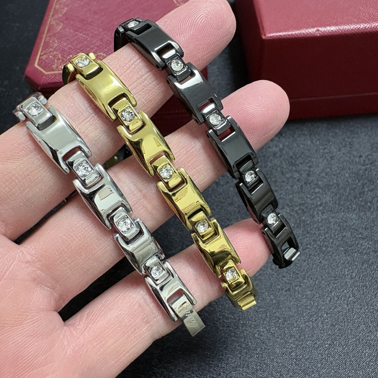 Cartier Men s Crystal Inlaid Chain Bracelet bracelet Black metal with clear faceted stones 21cm