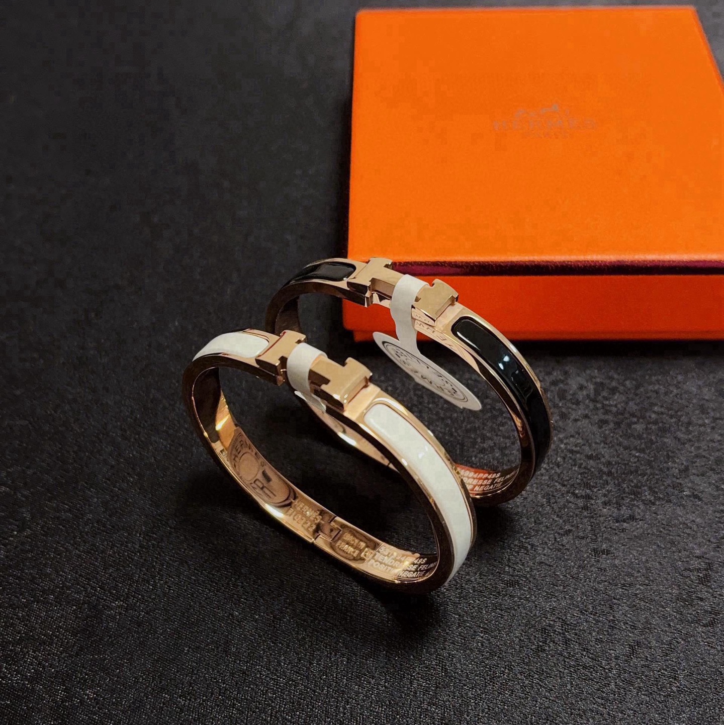 Bracciale Hermes Clic H in metallo oro rosa con smalto bianco crema 8mm MM