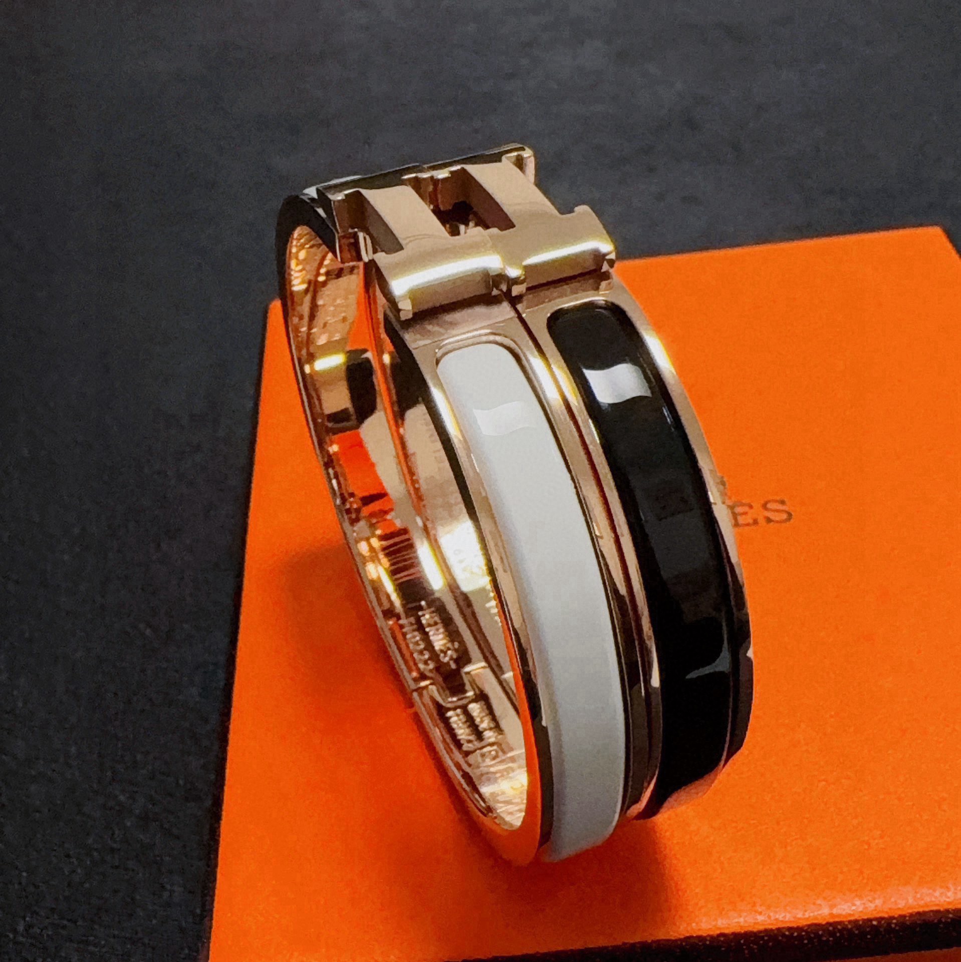 Bracciale Hermes Clic H in metallo oro rosa con smalto bianco crema 8mm MM