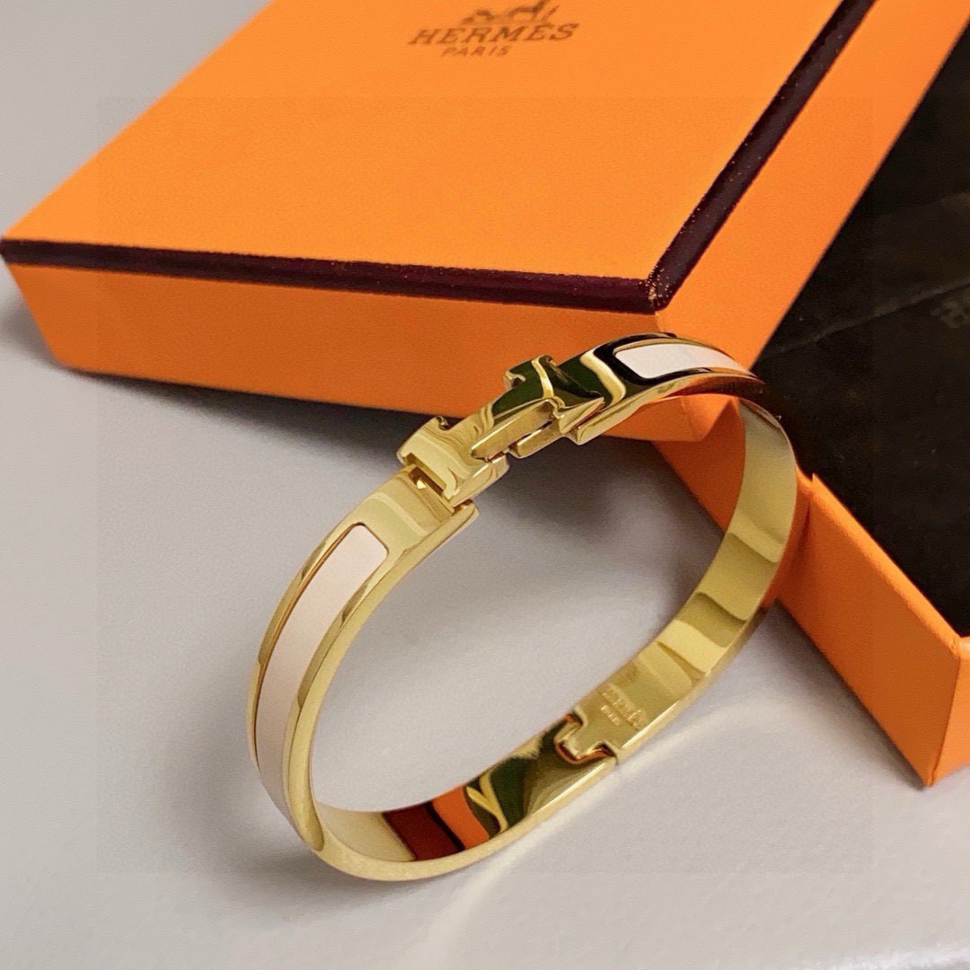 Bracciale Hermes Clic H in metallo color oro con smalto crema 8 mm MM