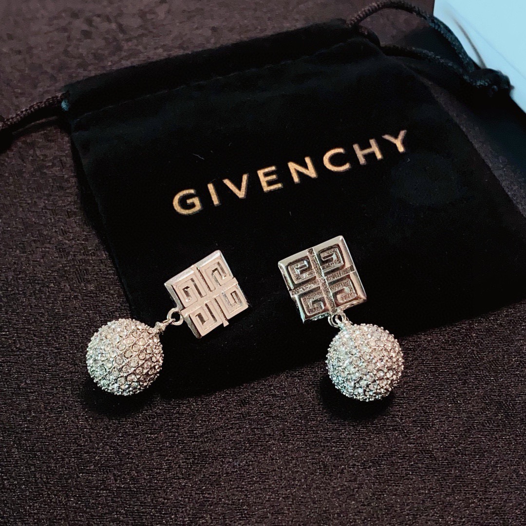 Luxury necklace