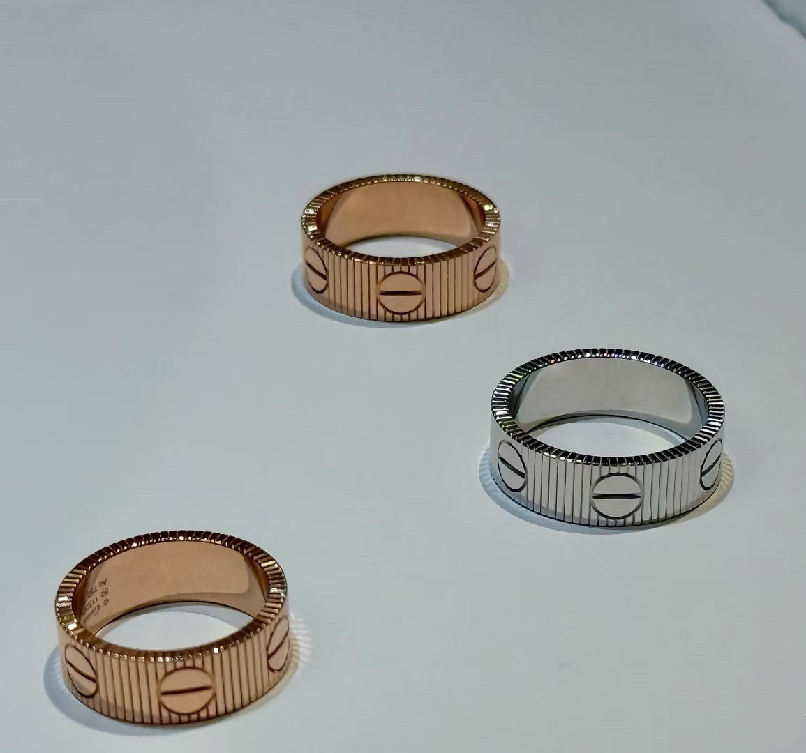 Cartier Love ring 14K yellow gold no accent stones 7