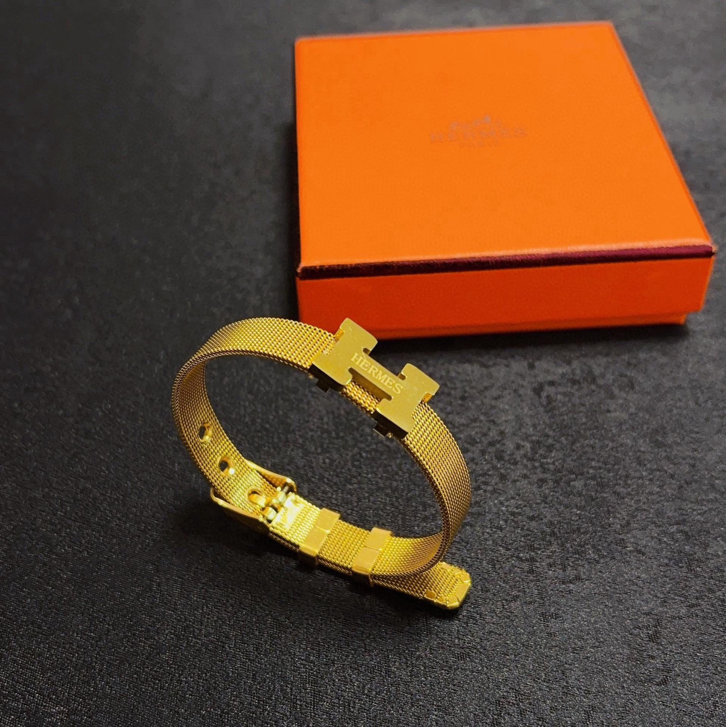 Bracelet Hermes Clic H Mesh Métal doré sans pierres précieuses Ajustable 16-19cm