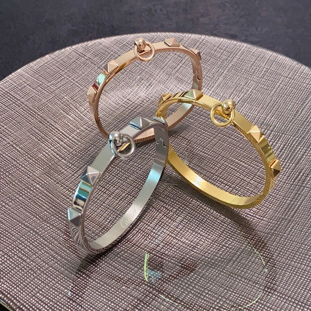 Cartier Clash de Cartier bracelet 18k yellow gold 18k rose gold 18k white gold no gemstones 17