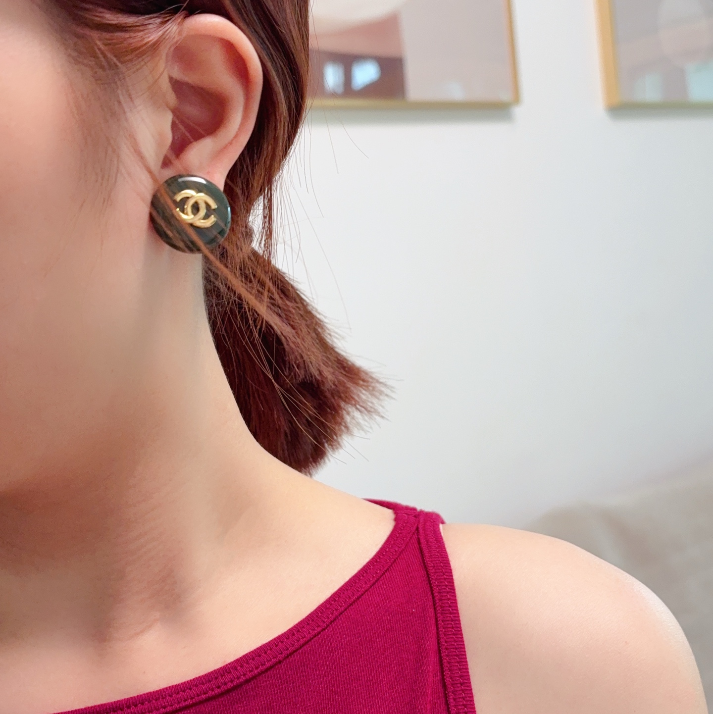 Chanel CC Logo Round Stud Earrings earrings Dark green resin with gold-tone metal CC logo 2cm diameter