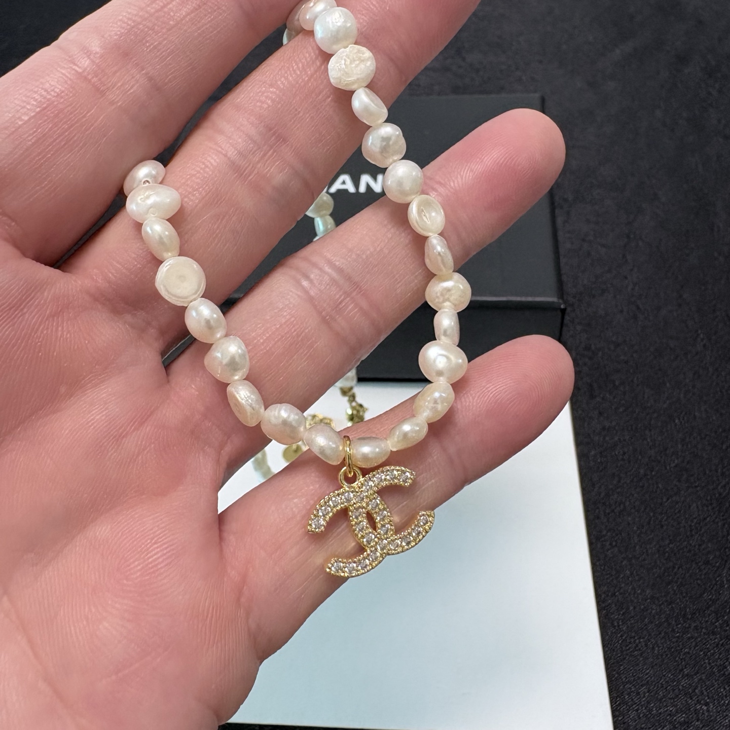 Chanel CC Logo Baroque Pearl Choker necklace Gold-tone metal white freshwater pearl clear crystal 40cm
