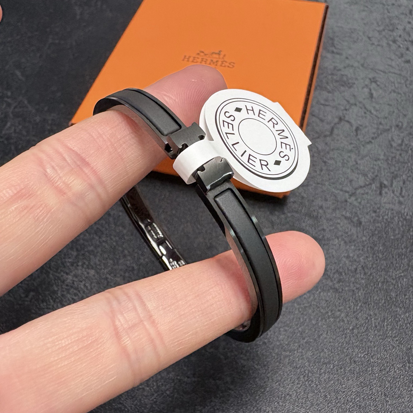 Bracciale Hermes Clic H Sellier in metallo nero opaco con inserto in smalto nero 6 mm