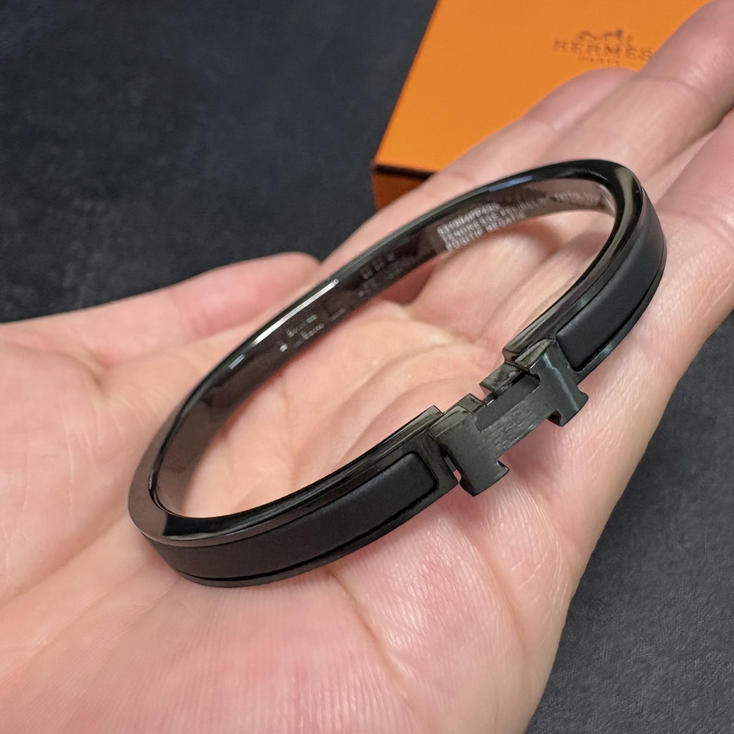 Bracciale Hermes Clic H Sellier in metallo nero opaco con inserto in smalto nero 6 mm