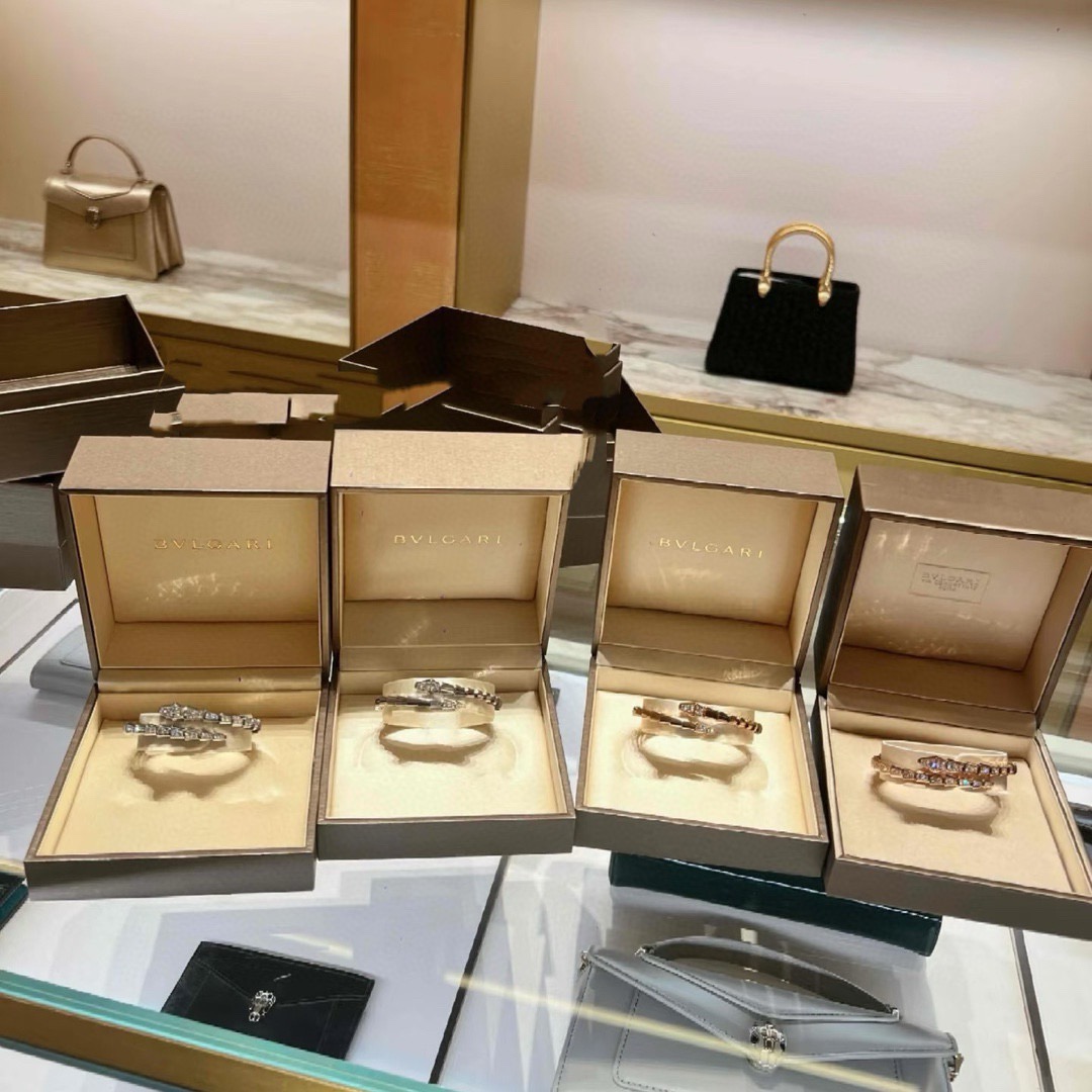 Bvlgari Serpenti Viper bracelet 18k rose gold 18k white gold with full-pave clear diamonds 17cm