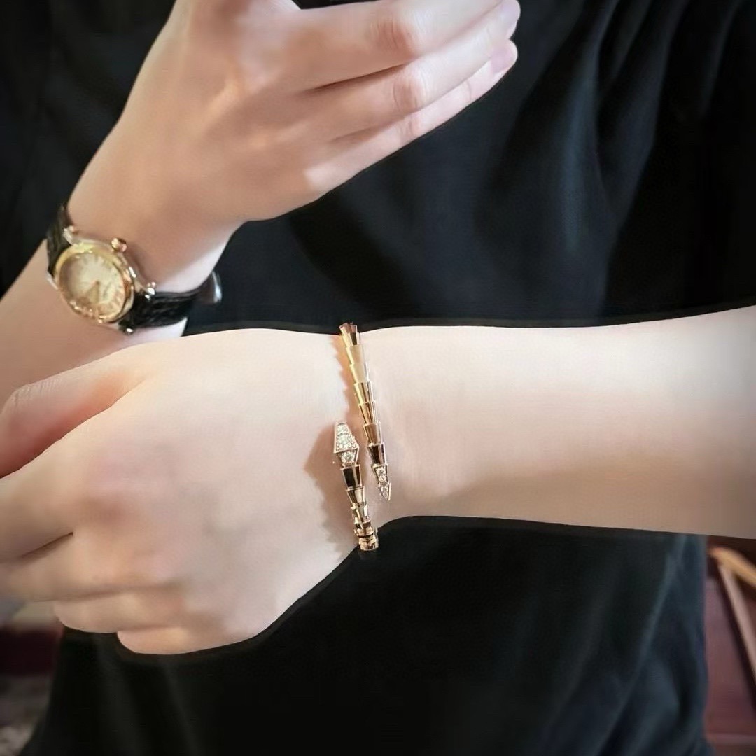 Bvlgari Serpenti Viper bracelet 18k rose gold 18k white gold with full-pave clear diamonds 17cm