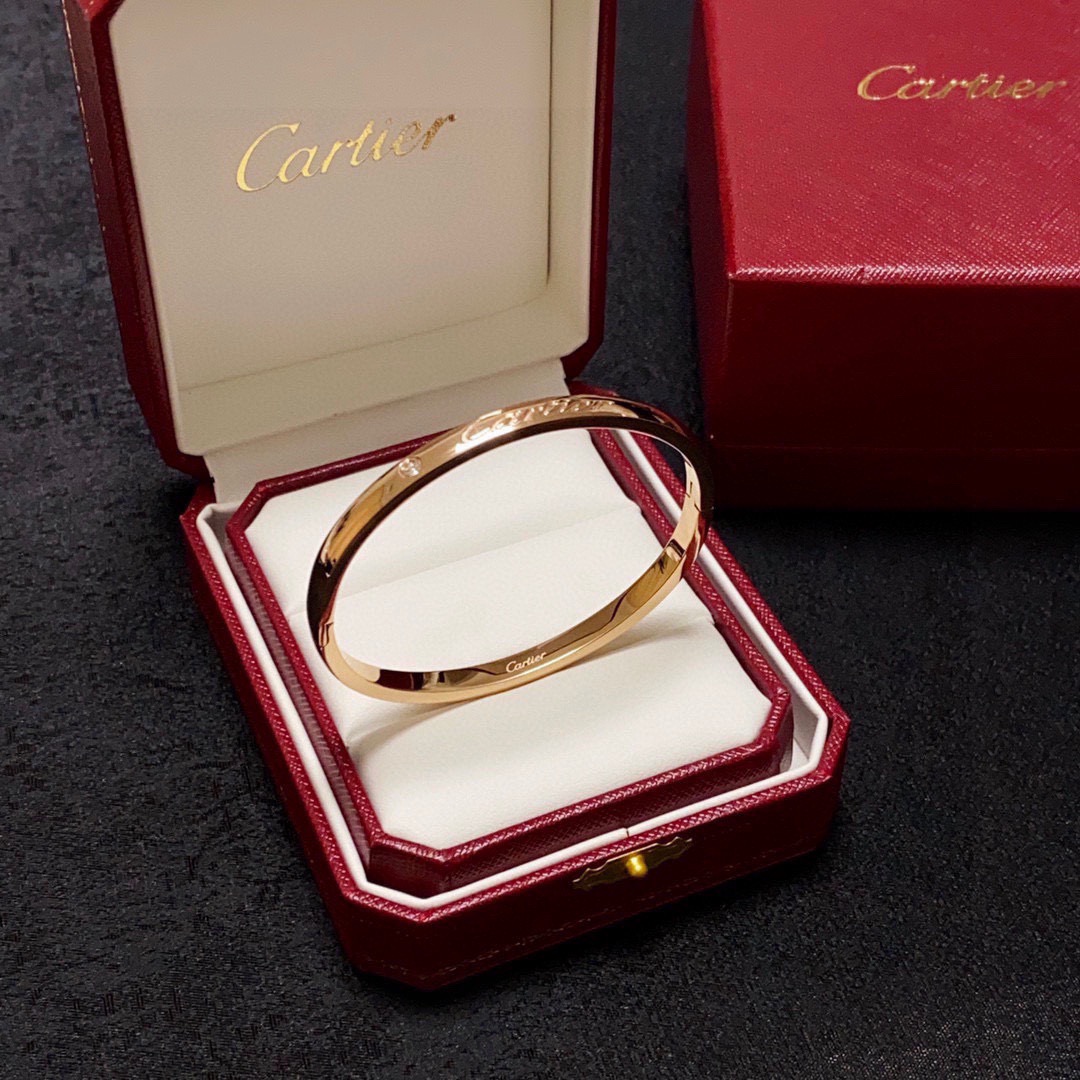 Cartier Signature de Cartier bracelet 18k white gold 18k yellow gold 18k rose gold clear diamond 17