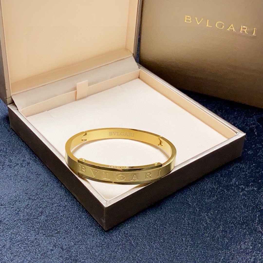 Bvlgari Bvlgari Logo Bangle bracelet 14K yellow gold 21cm