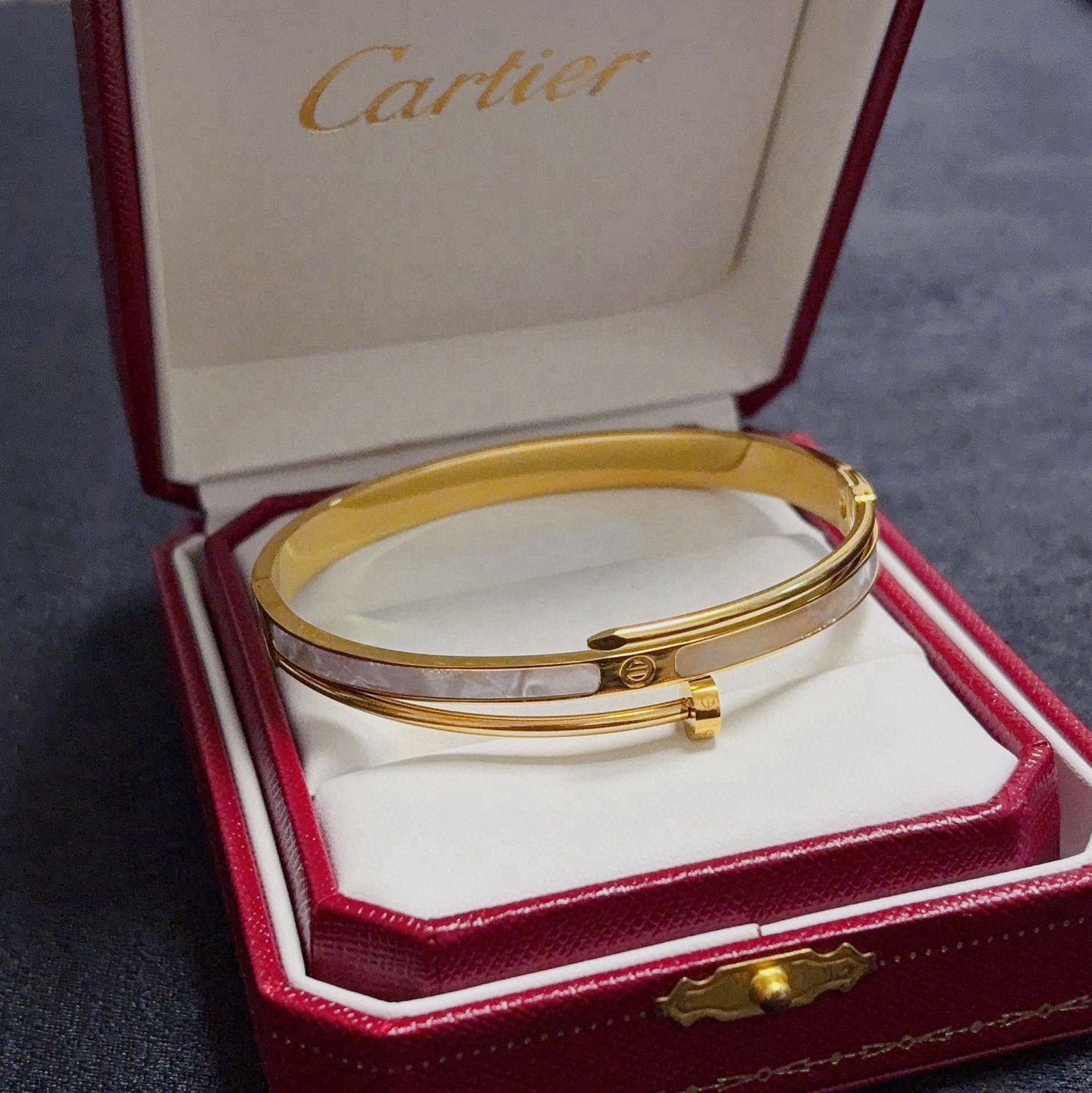 Cartier Juste un Clou bracelet 18k white gold 18k yellow gold white mother-of-pearl 17