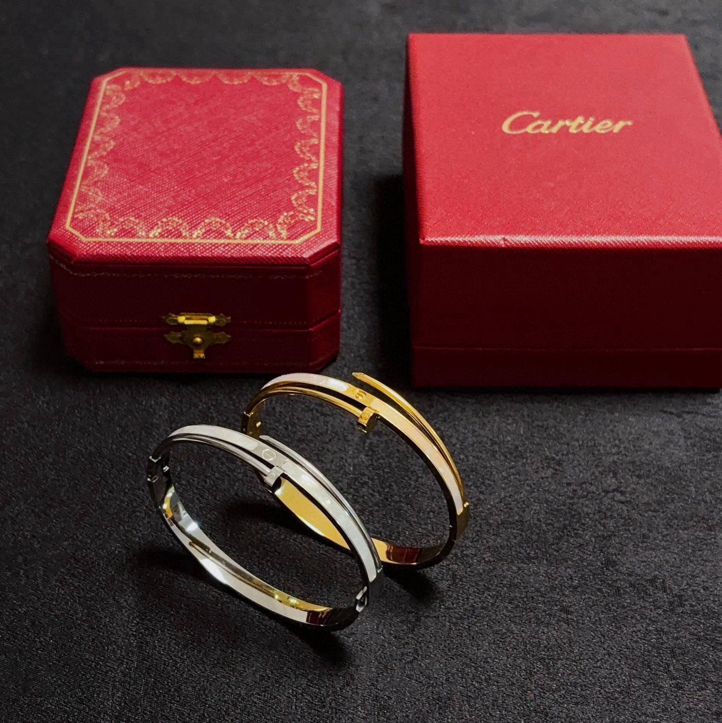 Cartier Juste un Clou bracelet 18k white gold 18k yellow gold white mother-of-pearl 17