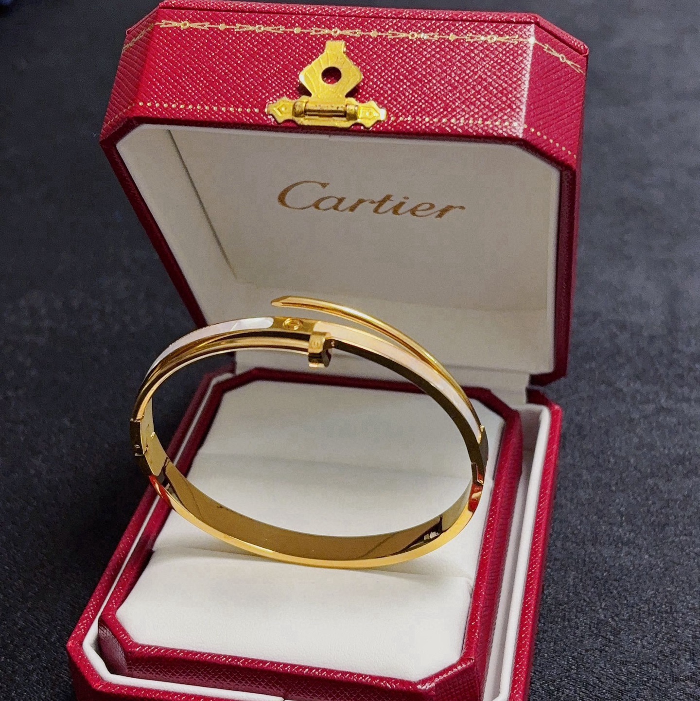 Cartier Juste un Clou bracelet 18k white gold 18k yellow gold white mother-of-pearl 17