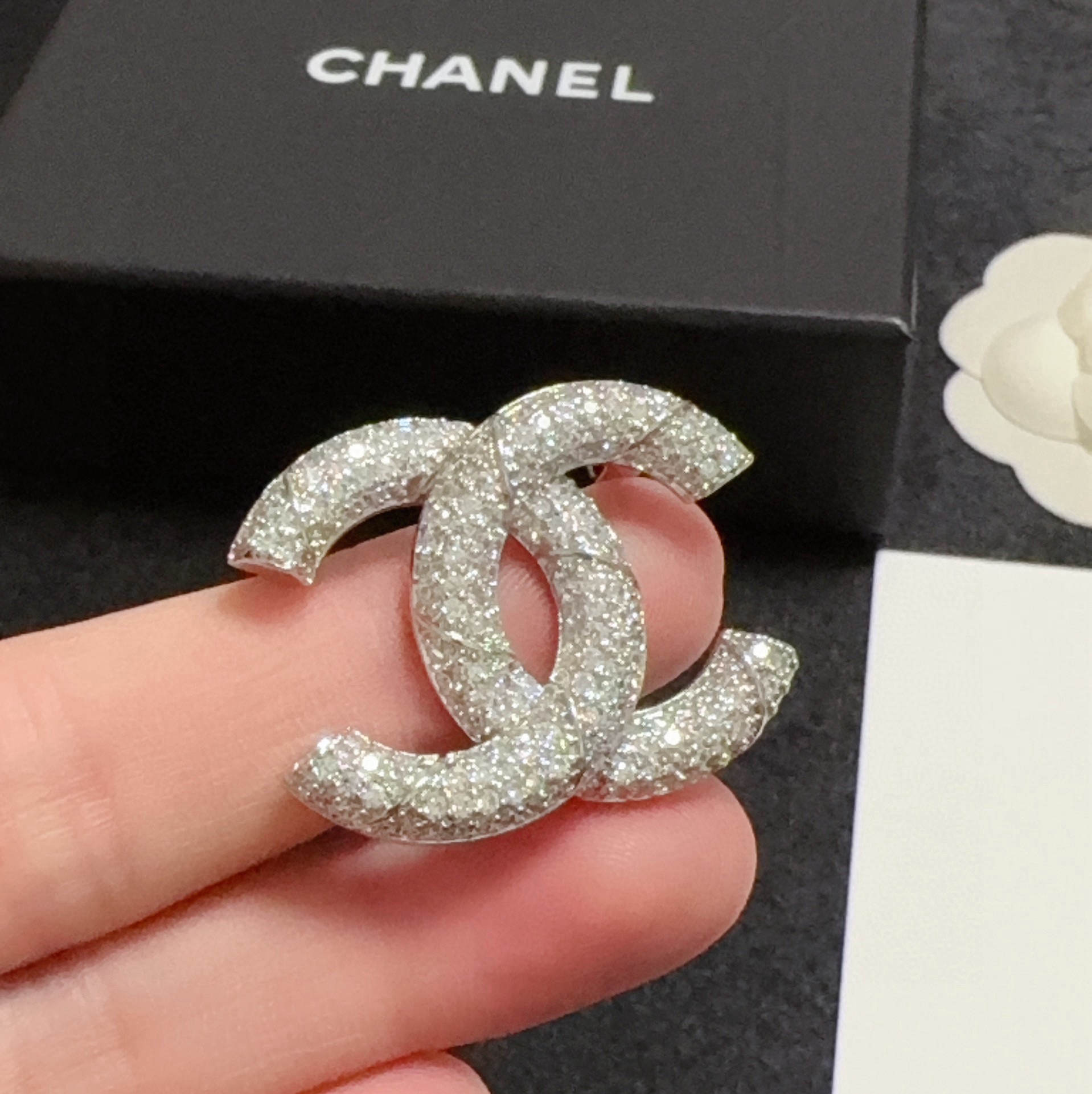 Chanel CC Logo Pave Brooch brooch silver-toned metal with clear pave crystals 3cm width