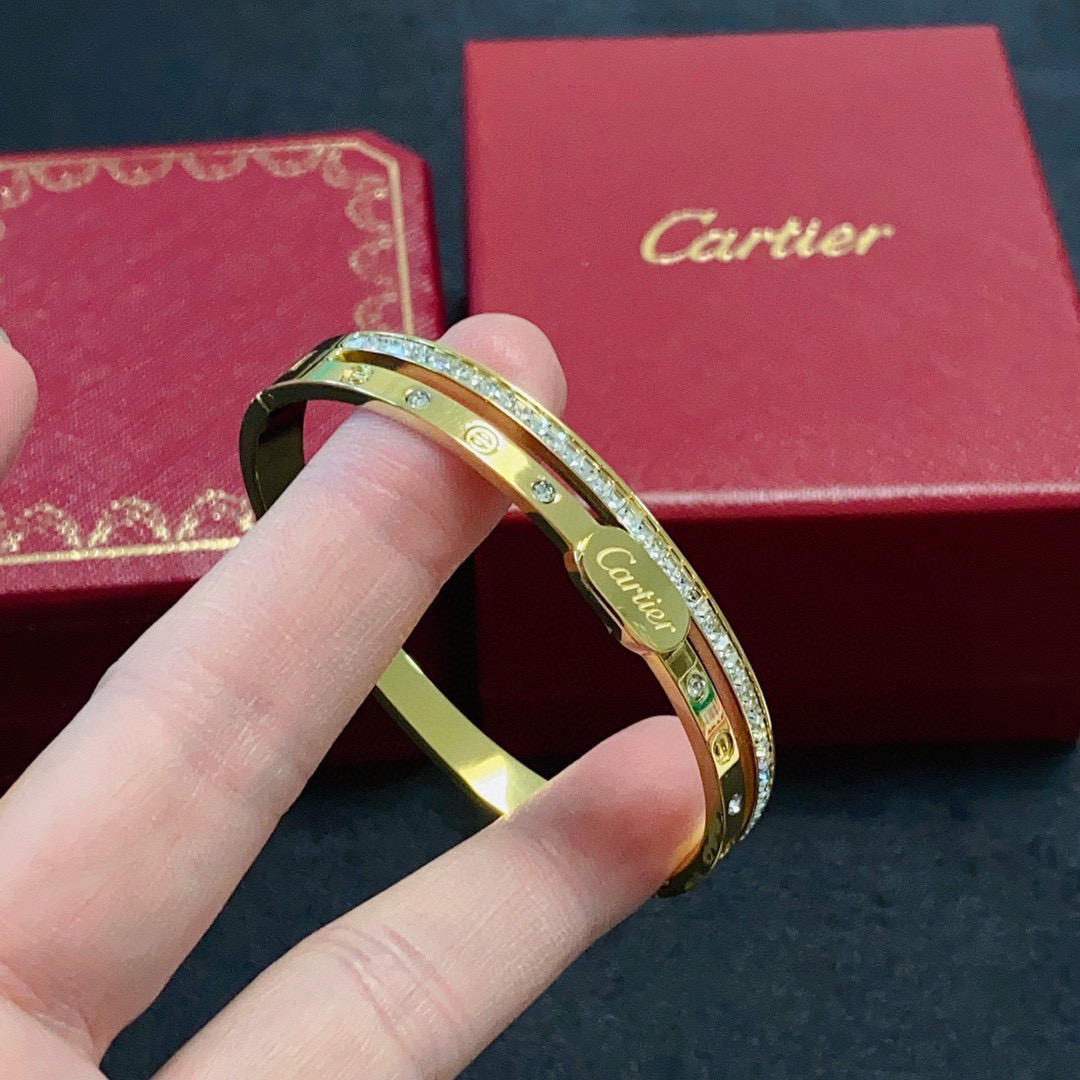 Cartier Love bracelet 18k yellow gold clear diamond 17