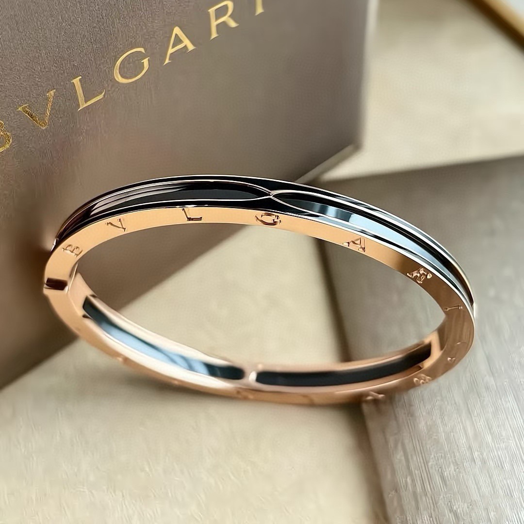 Bvlgari B zero1 bracelet Rose gold metal with black ceramic inlay 17cm inner circumference