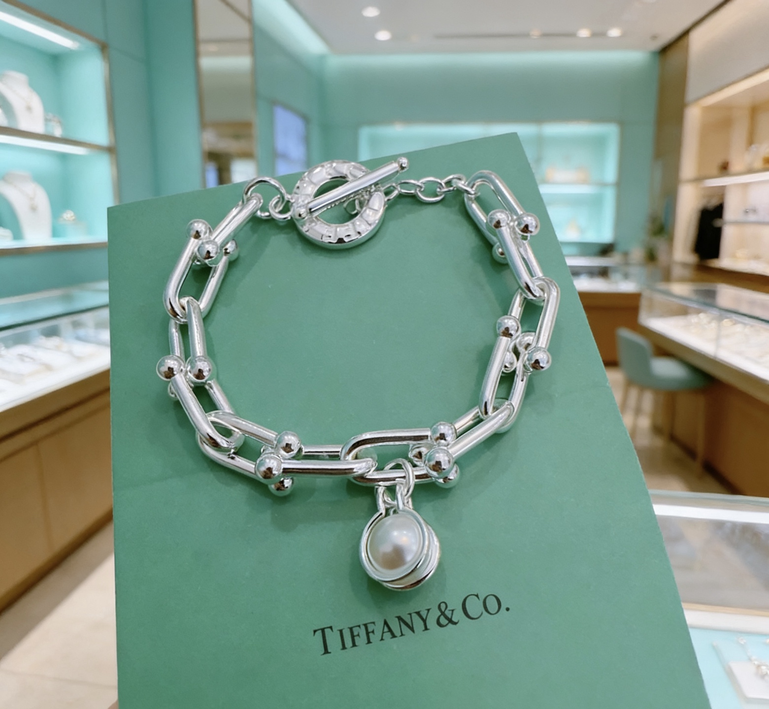 Tiffany Co Tiffany HardWear Pearl Link Bracelet bracelet sterling silver with white freshwater pearl 7 inches