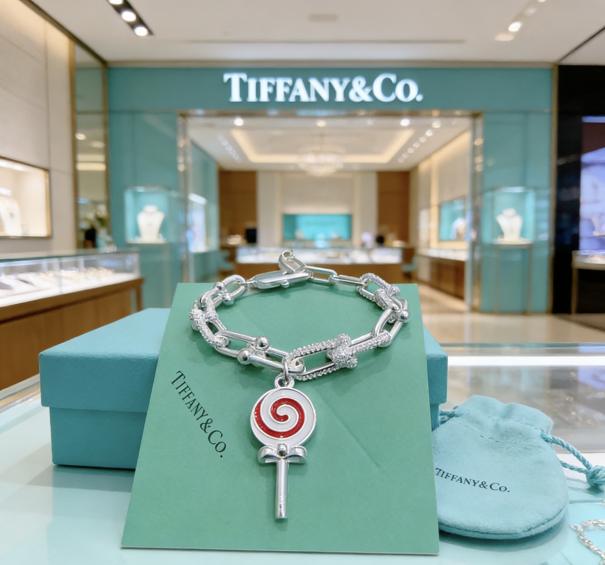 Tiffany Co HardWear Lollipop Charm Bracelet bracelet Sterling silver with clear pave diamonds red and white enamel lollipop charm 18cm