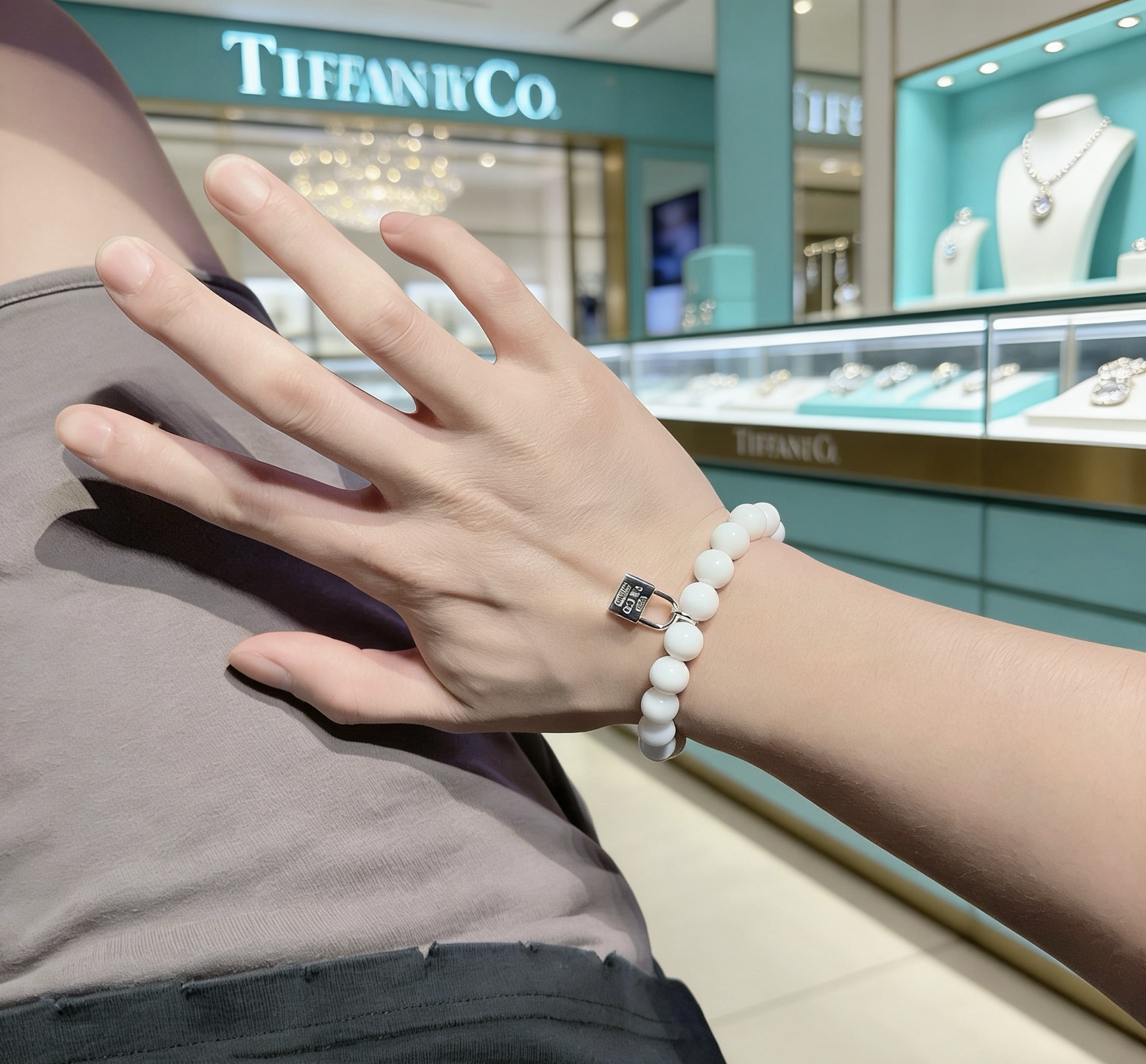 Tiffany Co 1837 Lock Bead Bracelet bracelet Sterling silver metal with white agate beads 18cm