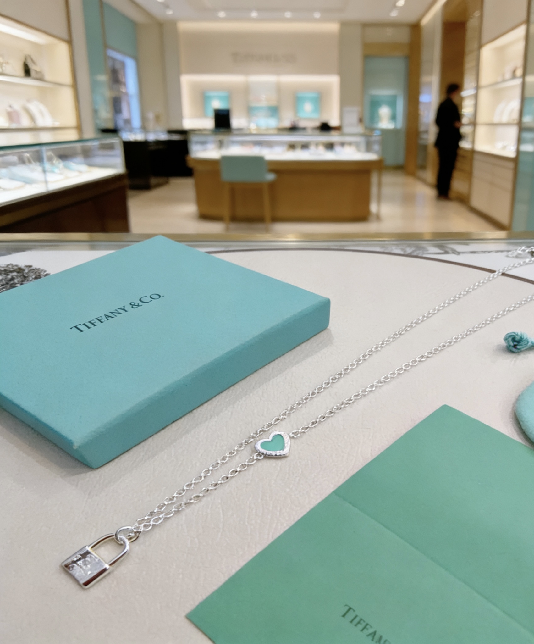 Tiffany Co Return to Tiffany Lock Heart necklace sterling silver with green enamel and silver metal accents 45cm