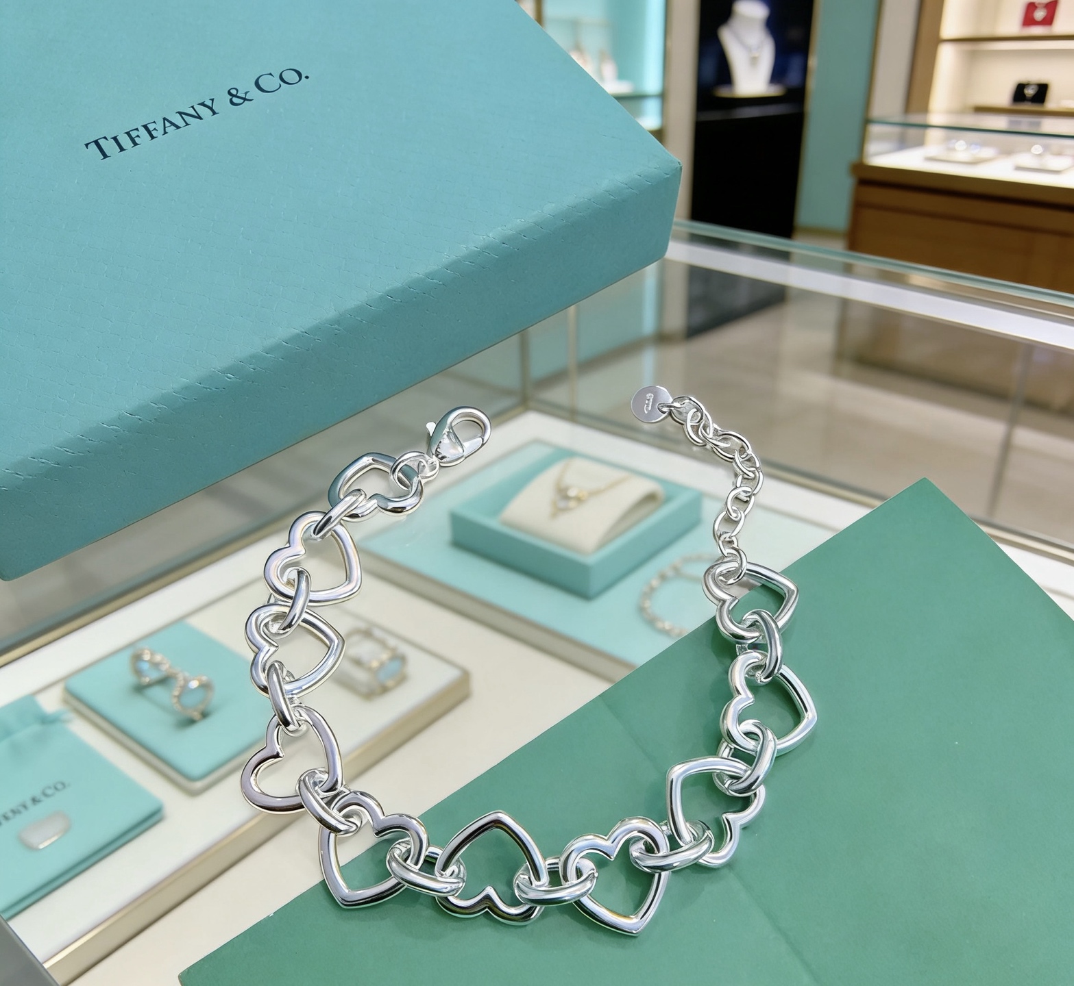 Tiffany Co Heart Link bracelet sterling silver 7 inches
