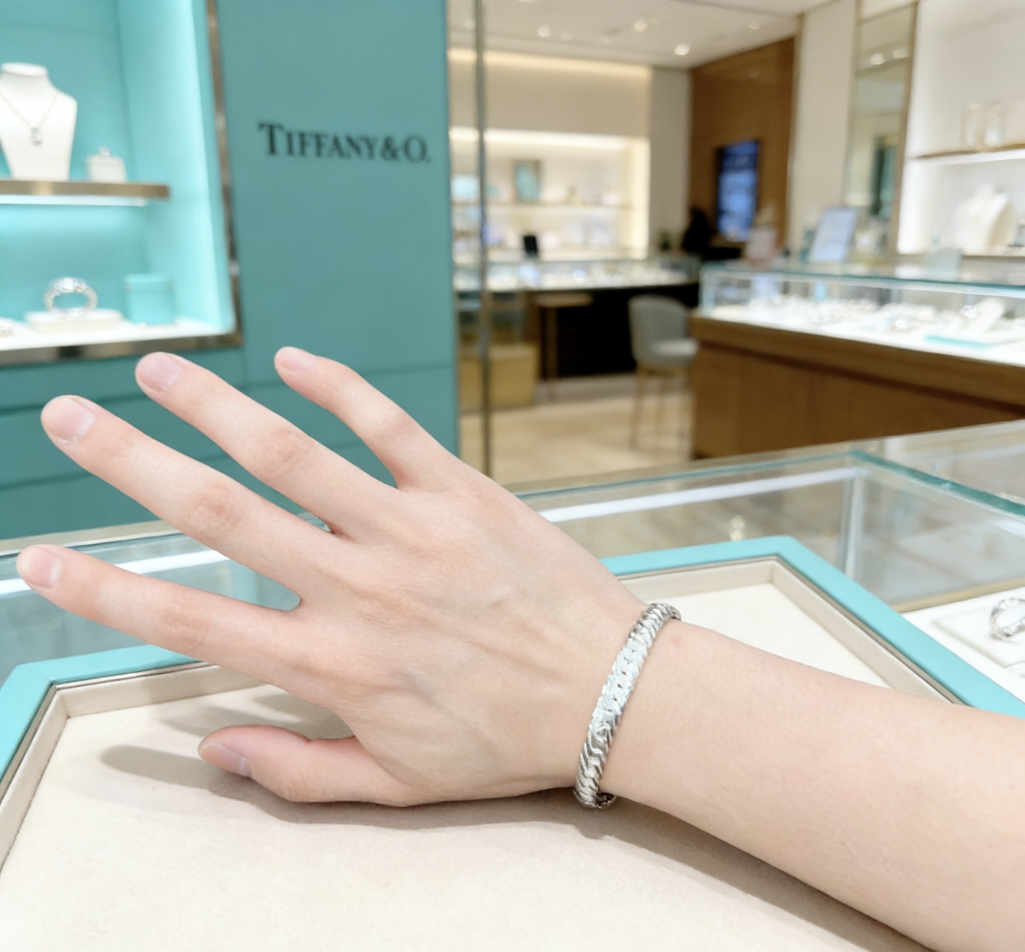 Tiffany Co Curb Chain bracelet sterling silver 7 5 inches