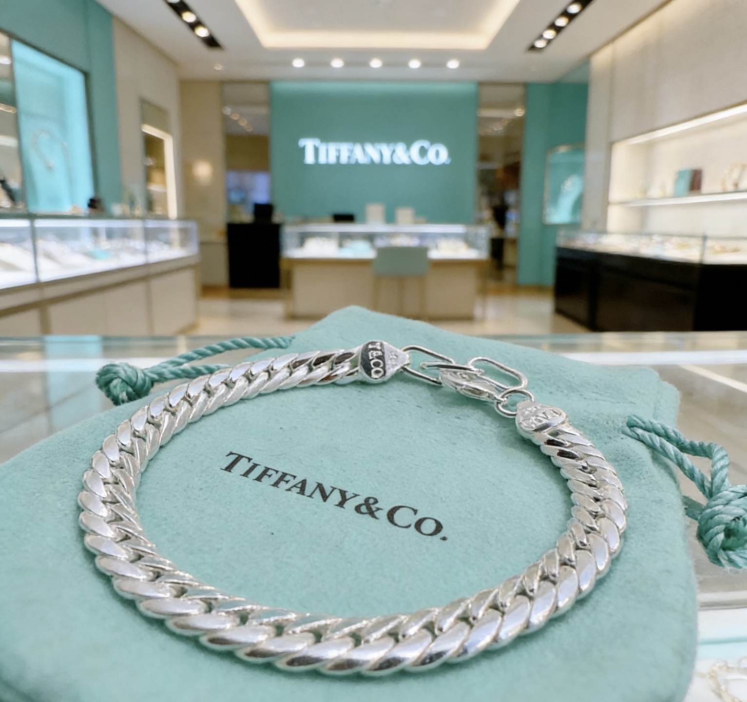 Tiffany Co Curb Chain bracelet sterling silver 7 5 inches