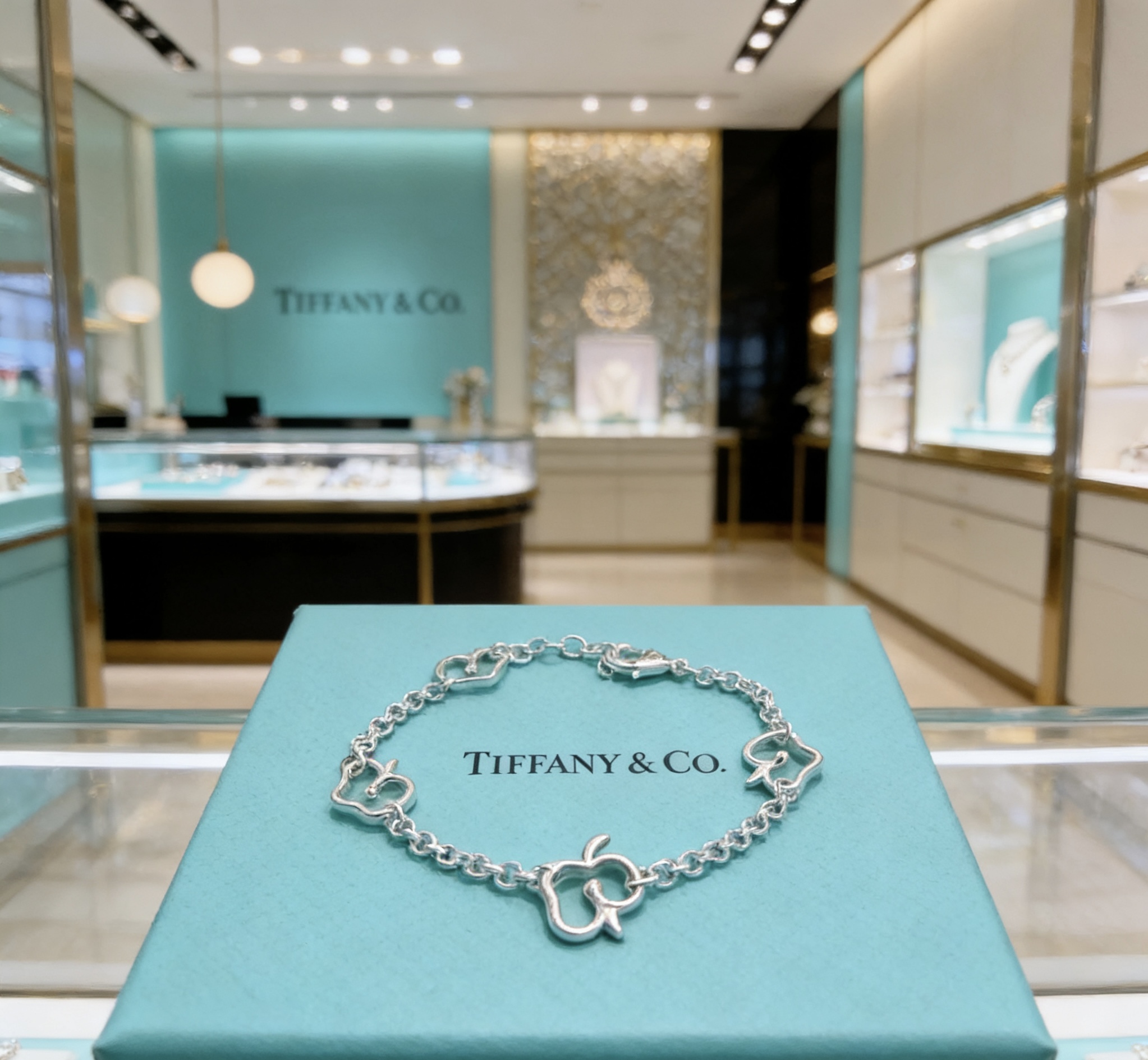 Tiffany Co Apple Charm Link Bracelet bracelet sterling silver 7 inches