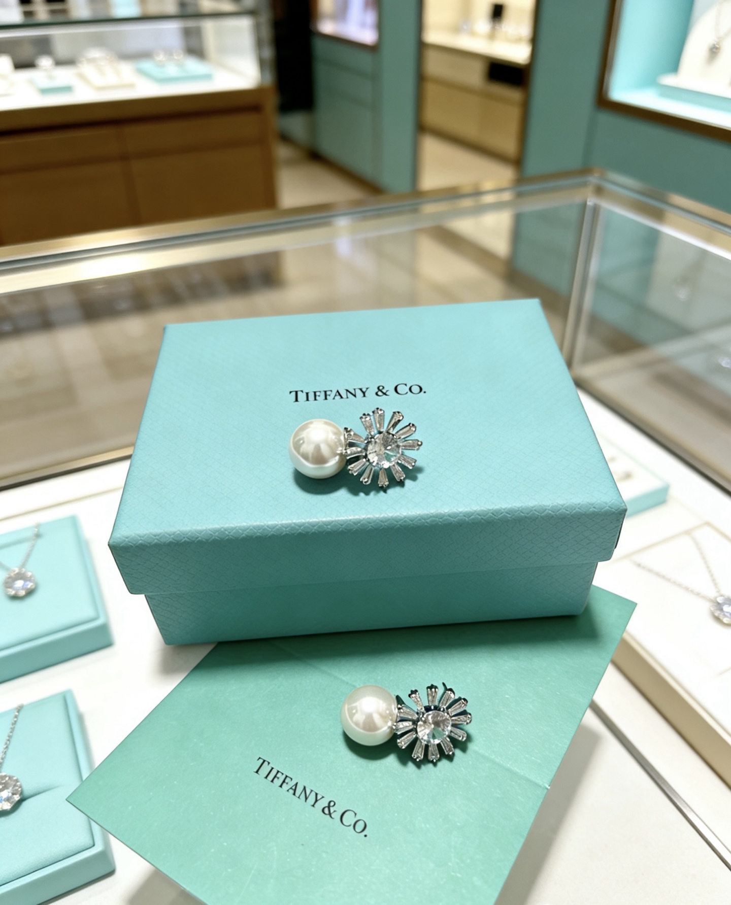 Tiffany Co Marquise Sunburst Pearl Commemorative Earrings earrings Platinum-toned metal white high-carbon diamond white pearl One size 12mm pearl 10mm sunburst setting