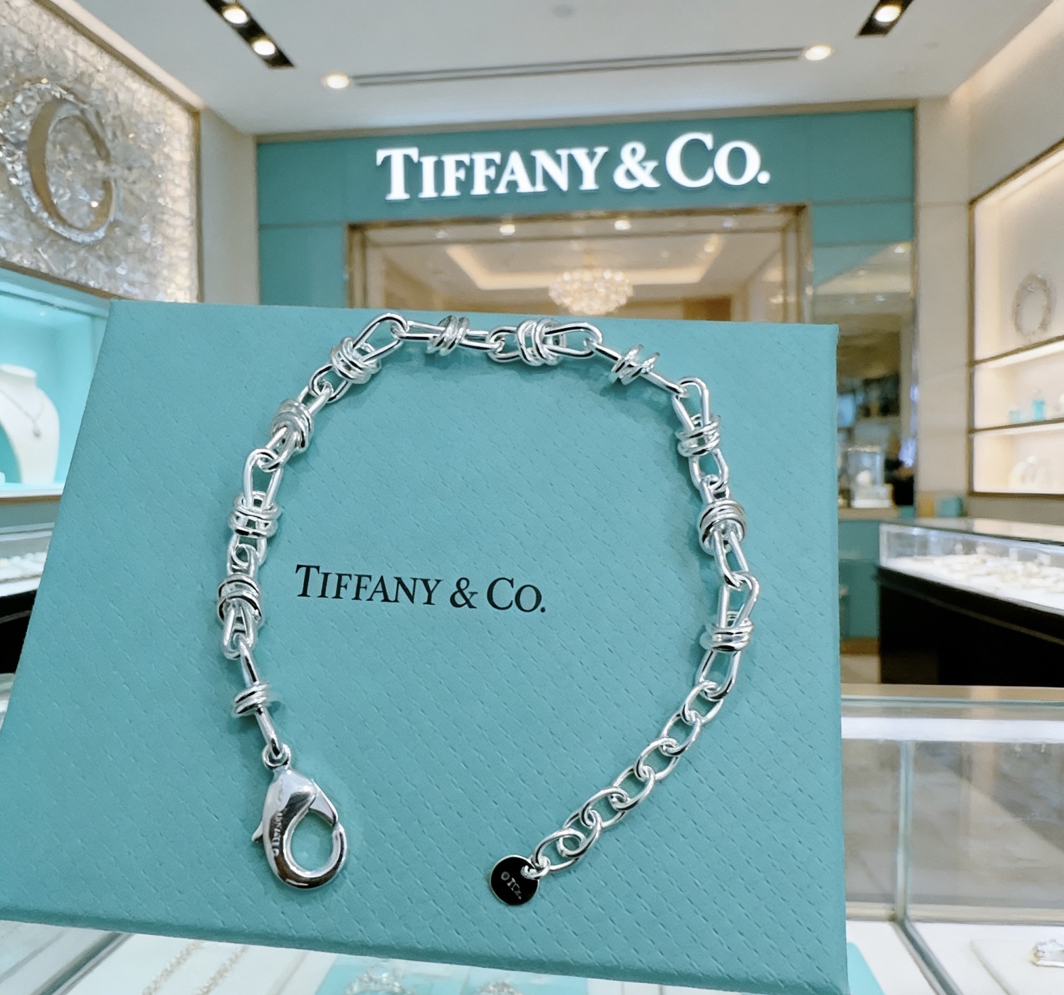 Tiffany Co Paloma Picasso Knot Link bracelet Sterling silver no gemstones 7 inches